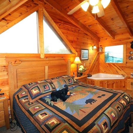 A Stone'S Throw Cabin Villa Pigeon Forge Ngoại thất bức ảnh