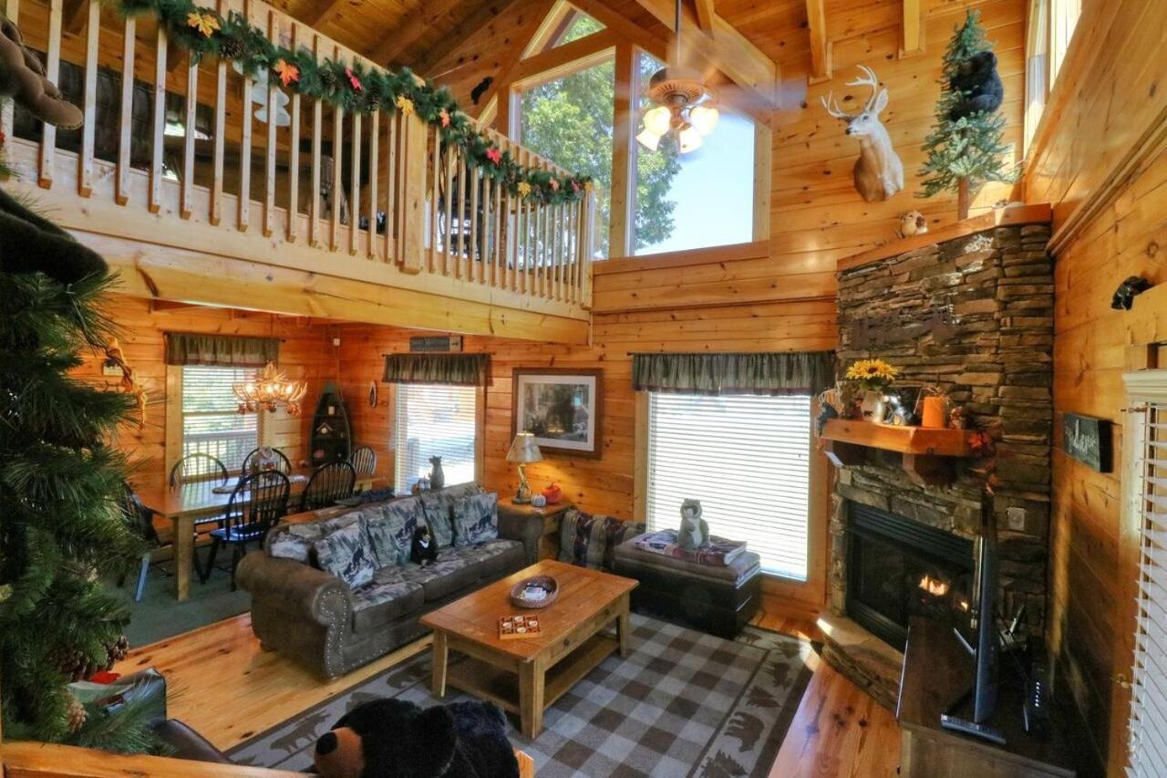 A Stone'S Throw Cabin Villa Pigeon Forge Ngoại thất bức ảnh