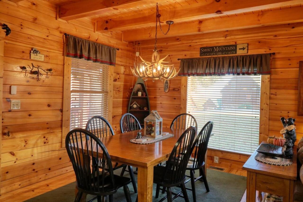 A Stone'S Throw Cabin Villa Pigeon Forge Ngoại thất bức ảnh