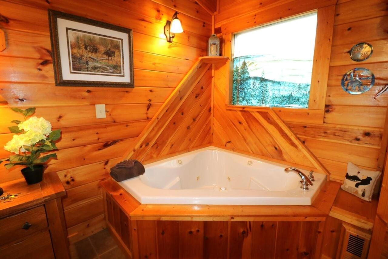 A Stone'S Throw Cabin Villa Pigeon Forge Ngoại thất bức ảnh