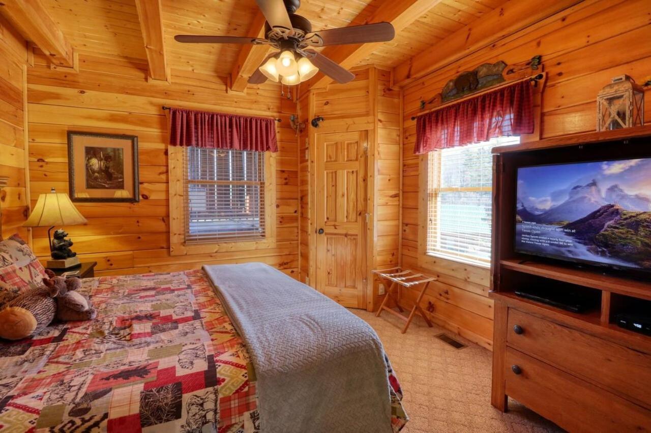 A Stone'S Throw Cabin Villa Pigeon Forge Ngoại thất bức ảnh